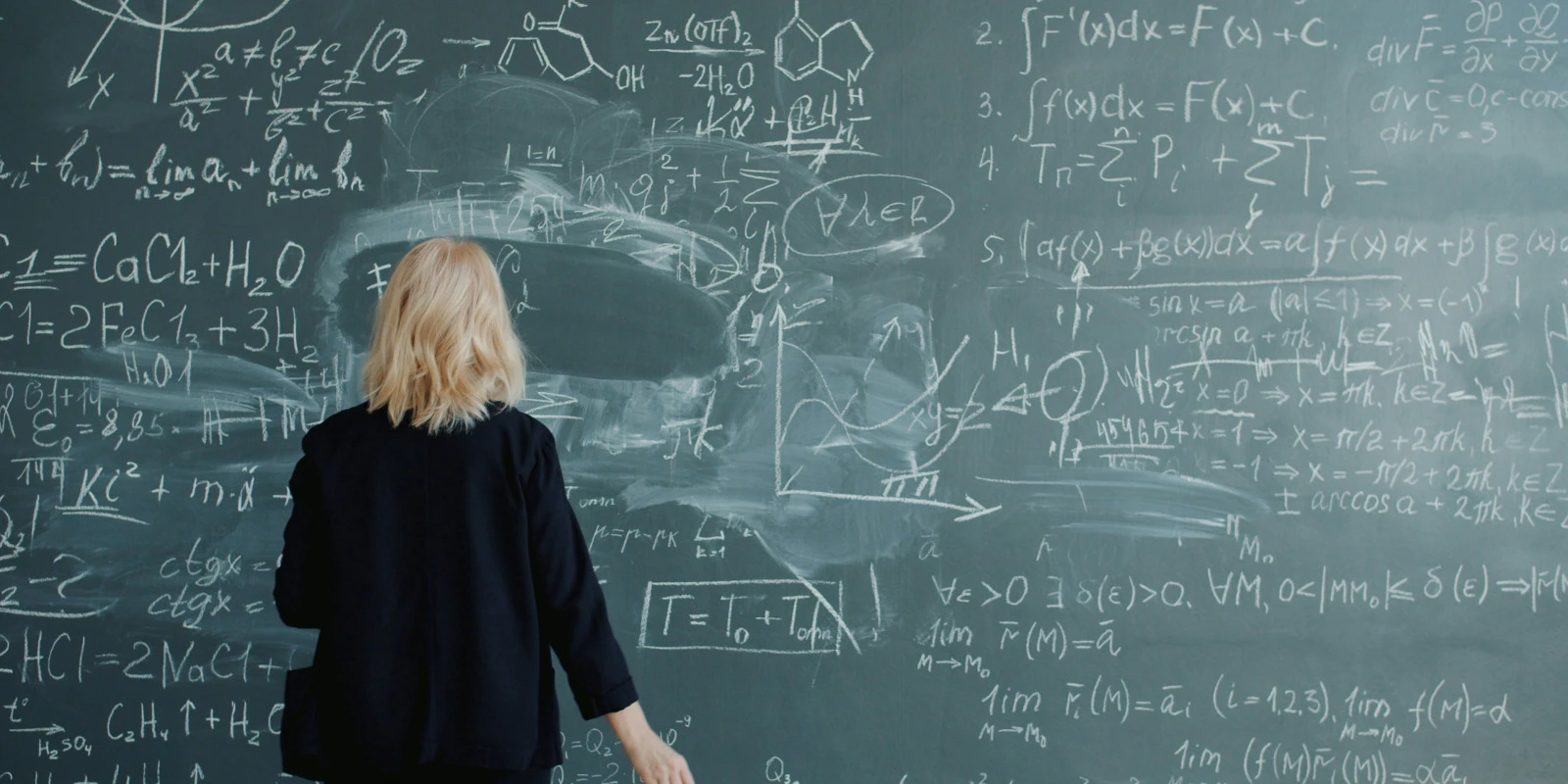 Les Fondements de la Pédagogie Montessori en Sciences de l'Éducation